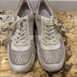 Stylish Rhinestone Sneakers for Women